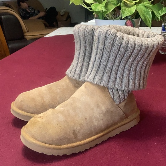 Ugg Australia Cambridge knit fold boots / booties. - Picture 10 of 13